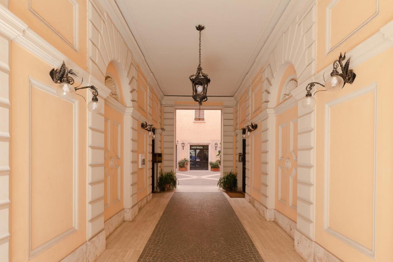 Апартаменты The Heart Of Rome Luxury House Экстерьер фото